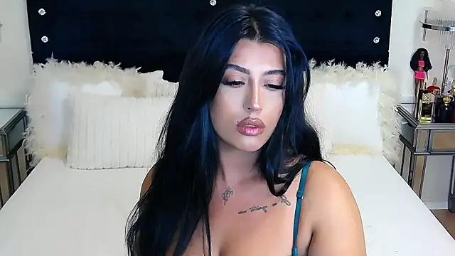 Sala de chat ao vivo de -Giselle-Reine-