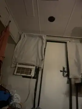 SexyB214 Adlı Modelin Canlı Sohbet Odası