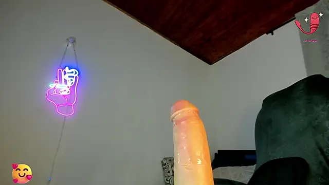im_karoline Adlı Modelin Canlı Sohbet Odası