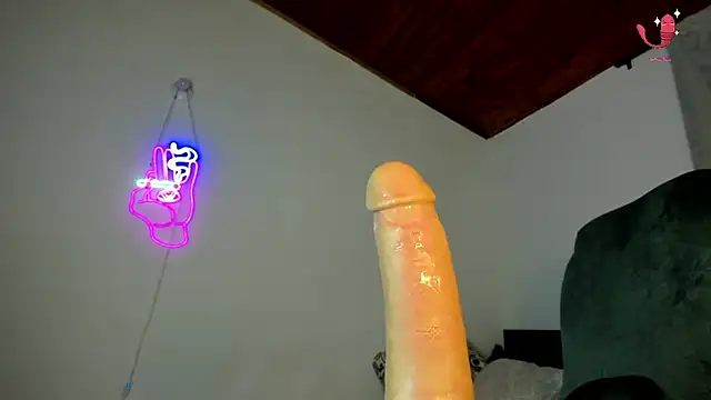 im_karoline's Live Chat Room