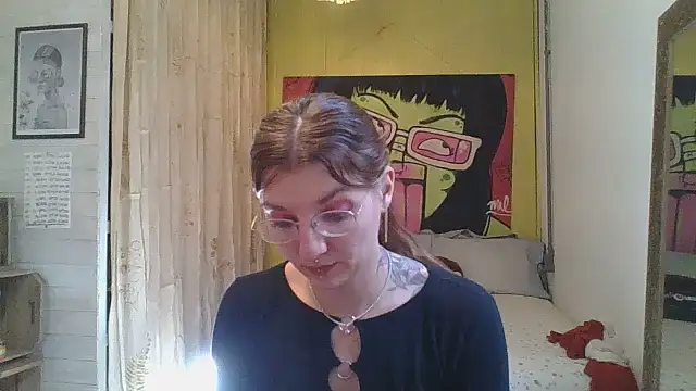 חדר צ'אט בשידור חי של SweetyBabyDemon