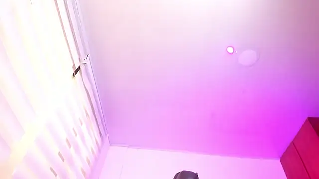 Danna_Ramiirez 即時聊天室