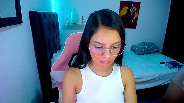 jessi_and_boy – Naživo chatovacia miestnosť