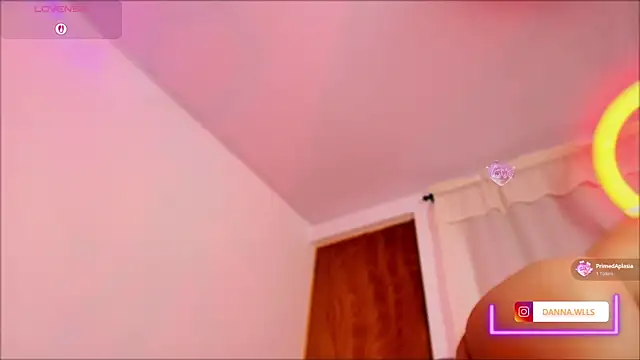 Dannawells 现场聊天室