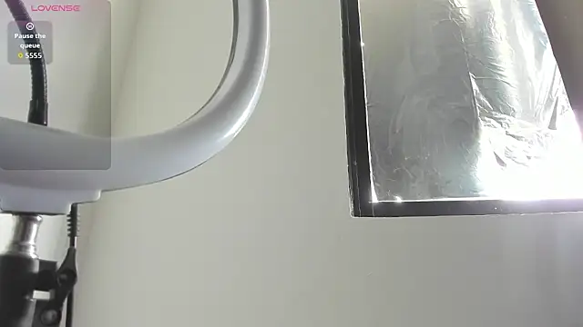 Kylie2211 élő chatszobája