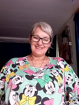 Živá chatovací místnost irinamaux