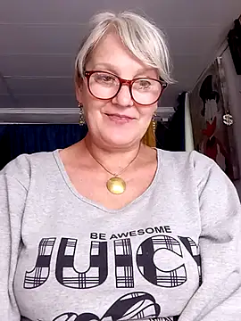 irinamaux élő chatszobája