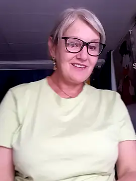 irinamaux – Naživo chatovacia miestnosť