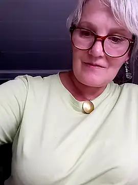 irinamaux Live Chatraum