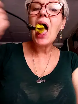 Živá chatovací místnost irinamaux