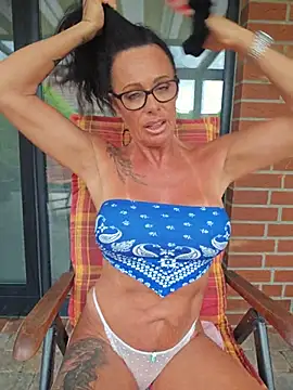 Chat soba uživo modela Misses-Cougar