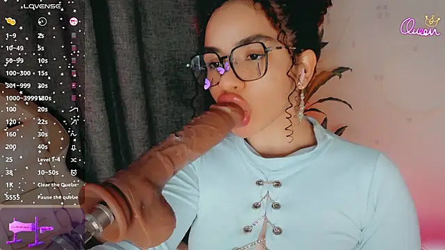 Queen_Deepthroat live-chat rom