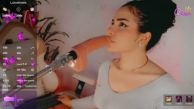 Queen_Deepthroat's Live Chat Room