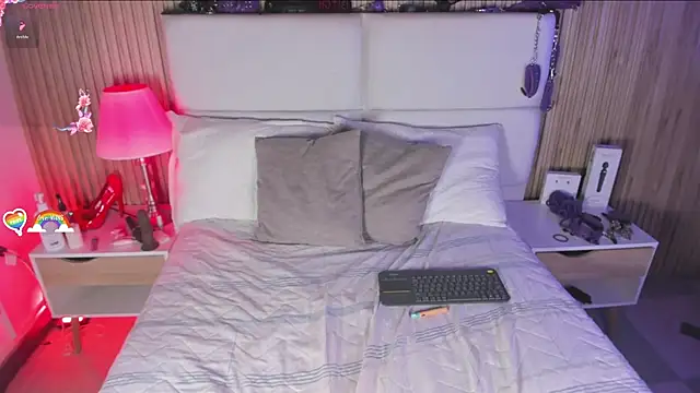 EmilyAlleen Adlı Modelin Canlı Sohbet Odası