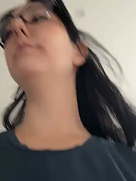 RealJuliette 现场聊天室