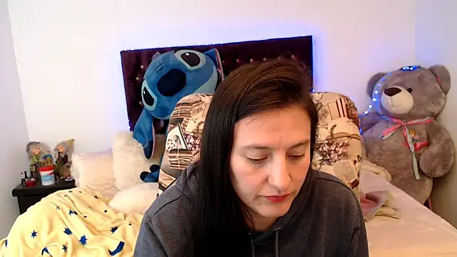 Онлайн чат Lorenahot_06