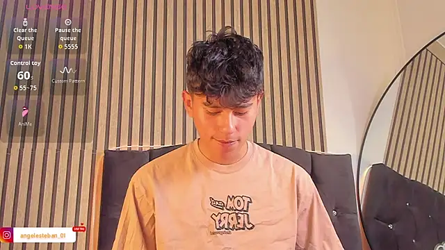Angel_esteban_fx 网络视讯表演