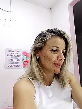 Živá chatovací místnost sweetfantasyy69