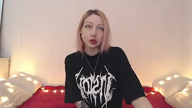 Emily_hardcore's Live Chat Room