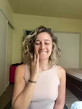 Nomadic_Angel – live chatrum