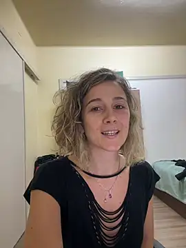 Nomadic_Angel's Live Chat Room