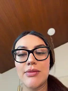 Miss_ary: δωμάτιο απευθείας συνομιλίας