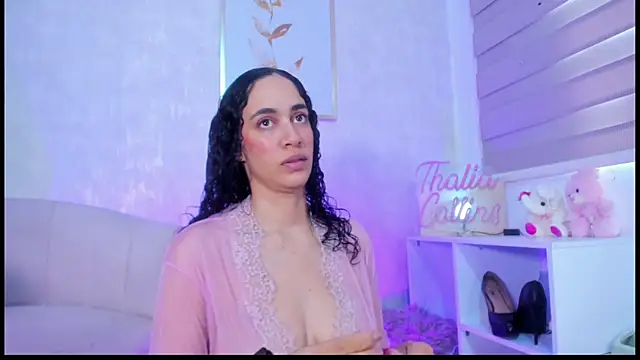 thaliacollins' Live Chat Room