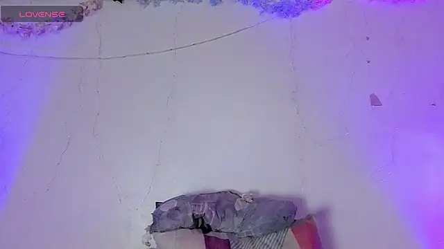Chat soba uživo modela Pucaa_