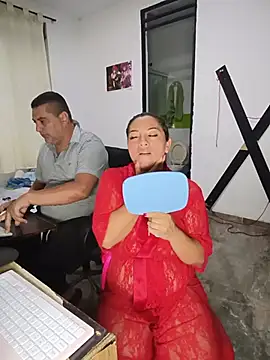 غرفة دردشة hotandfierylatinos2023 المباشرة
