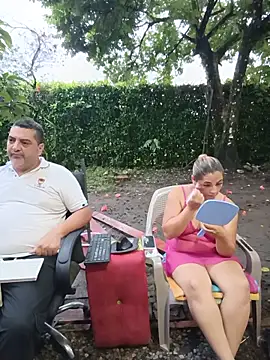 hotandfierylatinos2023: δωμάτιο απευθείας συνομιλίας