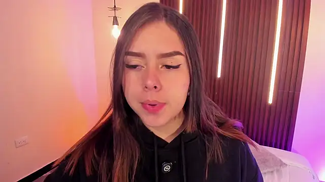 ArianaBaker 실시간 채팅방