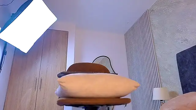 lola__sweetx 现场聊天室