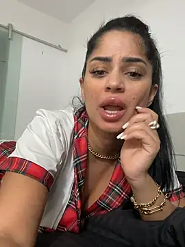 _adelle Live chatroom