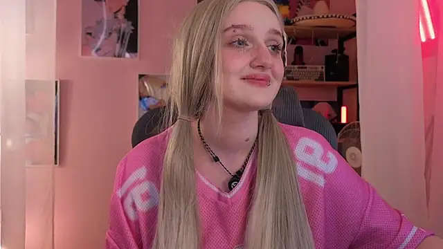 غرفة دردشة ELLIEJAY المباشرة