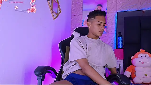 dilan_alfonzo 라이브 섹스 캠 쇼