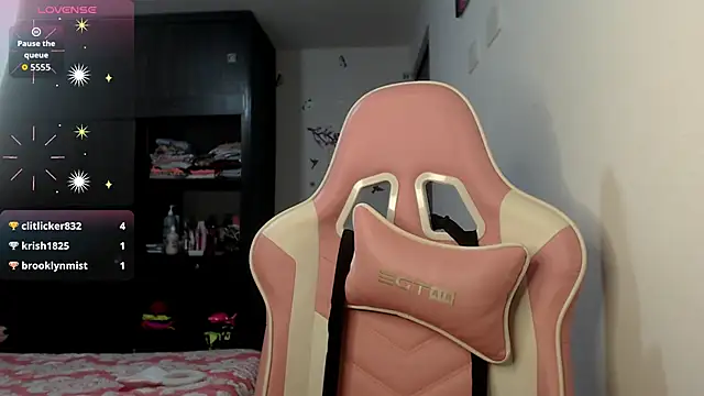 Mindy_James1 live-chat rom