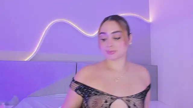 חדר צ'אט בשידור חי של sophia_98