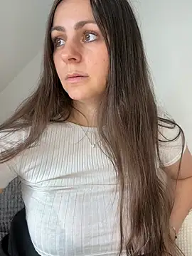 Loella-Rose Live Chatrum