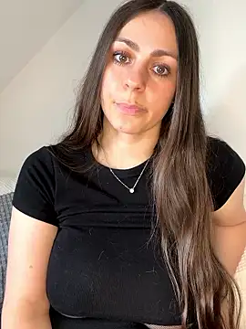 Sala de chat ao vivo de Loella-Rose