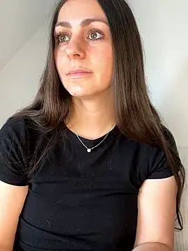 Loella-Rose's Live Chat Room