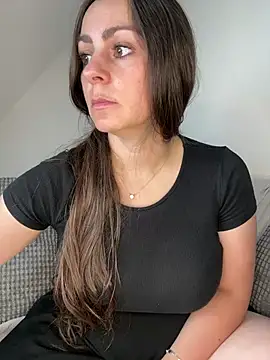 Loella-Rose Live Sex Cam-Show
