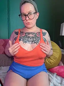 quinnmariexo чат на живо