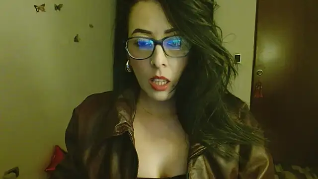 ella_peck's Live Chat Room