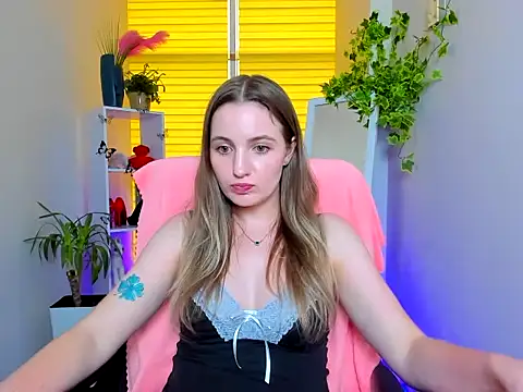 Mila-moon: απευθείας συνομιλία ΧΧΧ