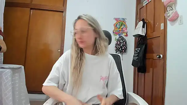 Chat soba uživo modela Adele_johnsonn1