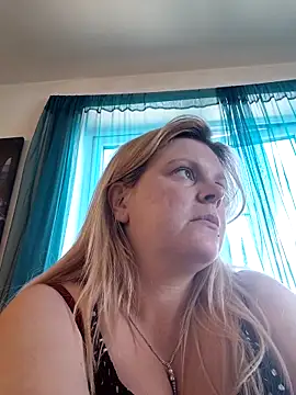 Sala de chat ao vivo de pinkieMilfPUSY