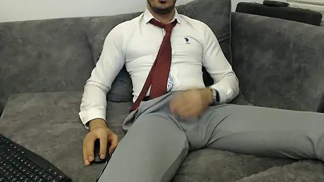 Živá chatovací místnost Naughtb0y