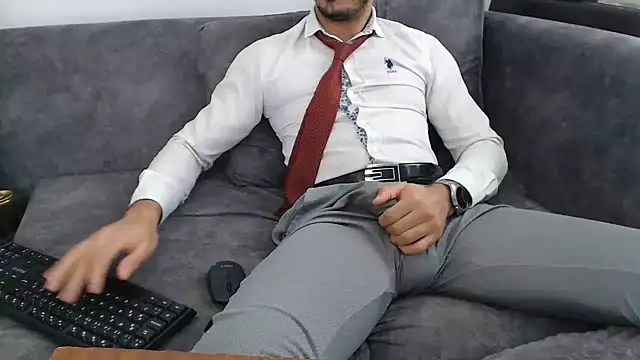 Naughtb0y Adlı Modelin Canlı Sohbet Odası