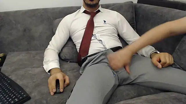Naughtb0y Adlı Modelin Canlı Sohbet Odası