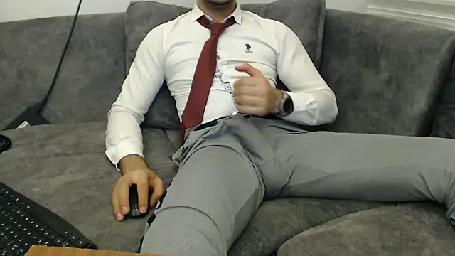Naughtb0y – Naživo XXX chat